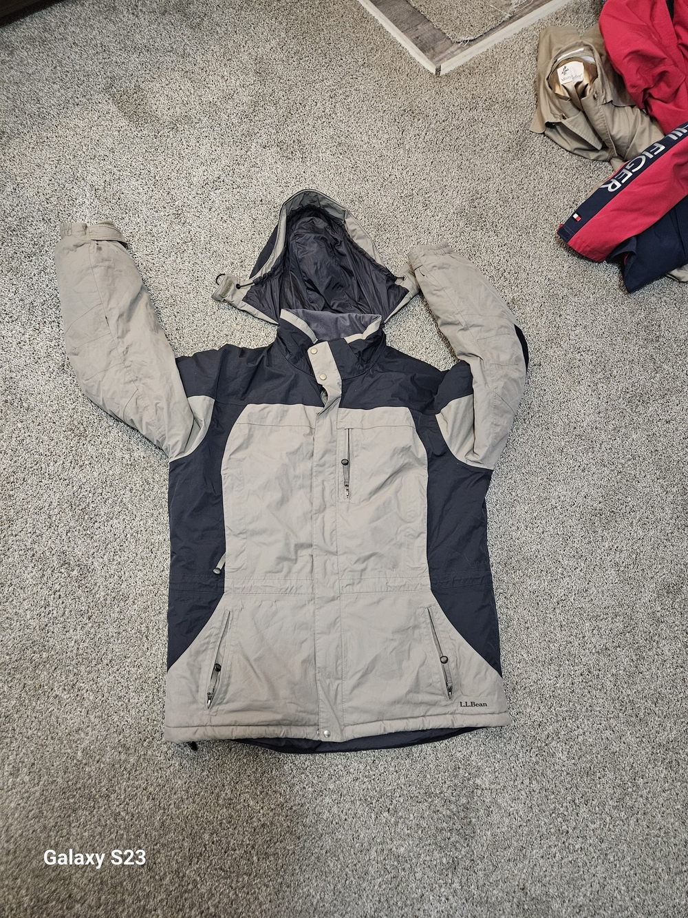 L.L.Bean Men’s XL Tall Hooded Rain Jacket Nylon Shell Tan Black Outdoor